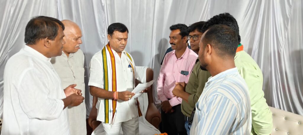 जिला कांग्रेस अध्यक्ष पद पर गरमाई सियासत<br> 1 IMG 20230803 WA0369