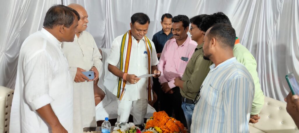 जिला कांग्रेस अध्यक्ष पद पर गरमाई सियासत<br> 2 IMG 20230803 WA0371