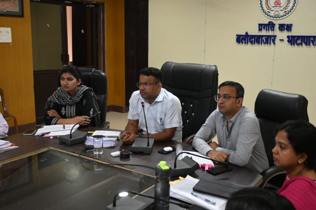 *कलेक्टर की अध्यक्षता में स्वीप की बैठक संपन्न,70 प्रतिशत से कम मतदान केन्द्रों में होंगे संकल्प सभा का आयोजन* 1 IMG 20230808 WA0403 1
