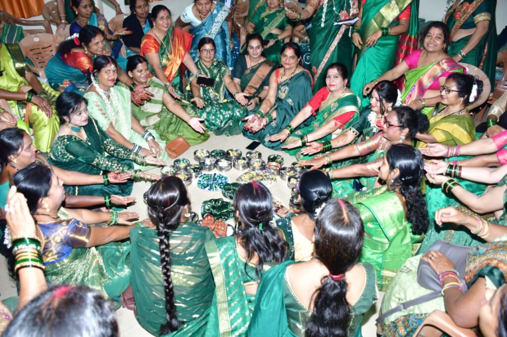 *भाजपा महिला मोर्चा ने मनाया सावन उत्सव* 1 IMG 20230812 WA0079