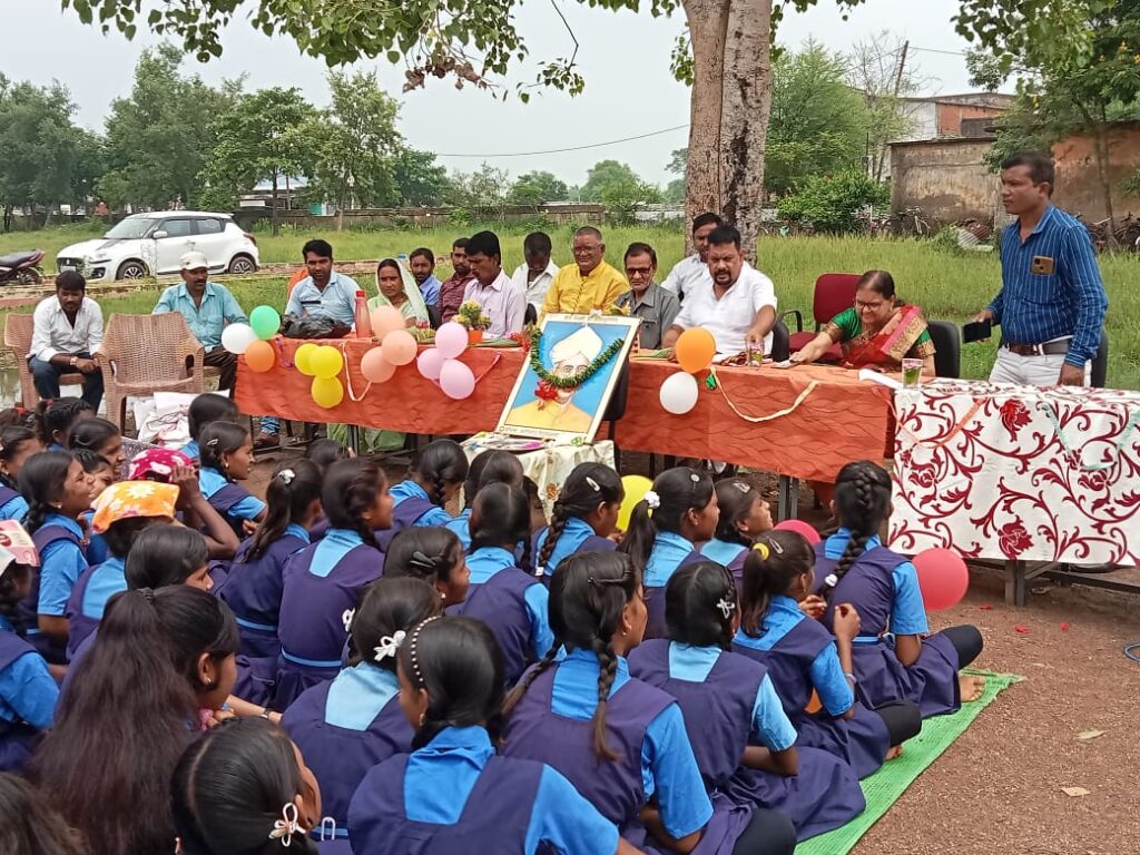 शिक्षक दिवस पर शिक्षकों का हुआ सम्मान* 2 IMG 20230908 WA0020 1