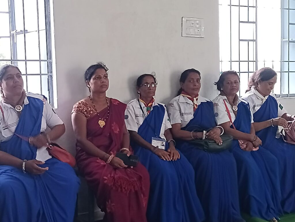 *जिला बलौदाबाजार-भाटापारा पुलिस द्वारा स्काउट/गाइड सेमिनार ग्राम छेरकापुर में आयोजित किया गया आग्रह अभियान कार्यक्रम* 4 IMG 20230911 WA0125