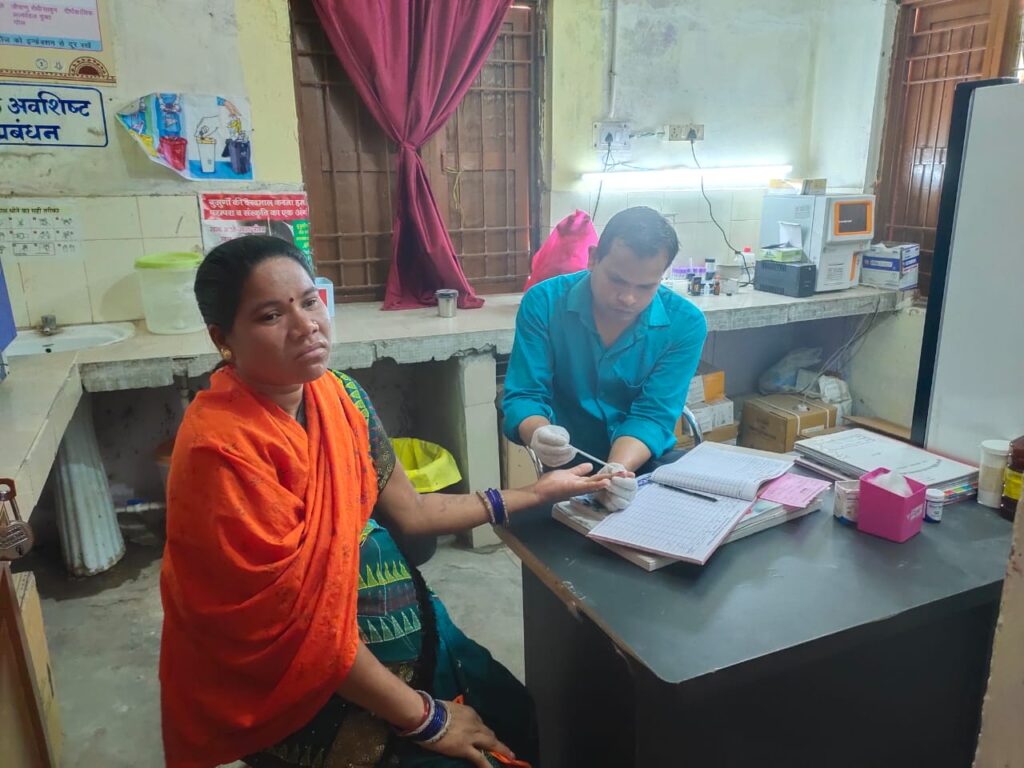 आयुष्मान भवः अभियान के तहत जिले के स्वास्थ्य केंद्रों में मरीजों को मिल रही निःशुल्क स्वास्थ्य सुविधा का लाभ 1 IMG 20230922 WA0400