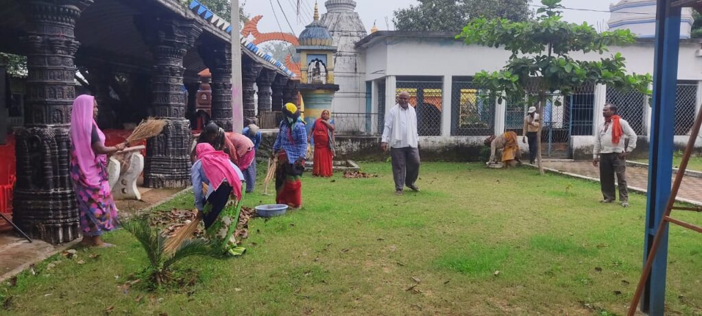 <br>*नगरीय निकायों में चला सामूहिक स्वच्छता अभियान* 1 IMG 20231002 WA0157