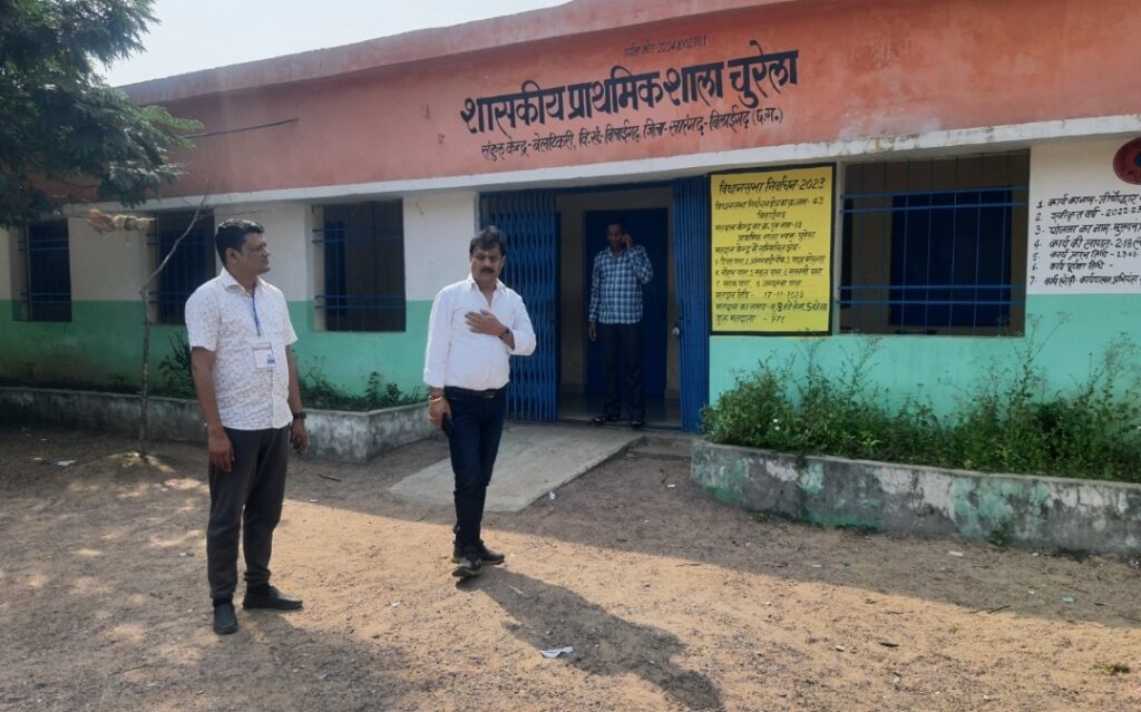 *जनरल आब्जर्वर पवन कुमार ने बिलाईगढ़ विधानसभा के मतदान केन्द्रों का निरीक्षण किया*<br> 2 Screenshot 20231105 202152 WhatsAppBusiness