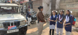 मध्यप्रदेश ब्रेकिंग न्यूज़ - बडवानी शहर में महिला सुरक्षा हेतु मुस्तैद निर्भया मोबाइल मनचले लडको पर होगी कार्यवाही 1 WhatsApp Image 2023 11 25 at 11.56.52 AM 1 1