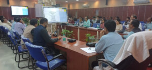 रायपुर ब्रेकिंग न्यूज़ - मतगणना स्थल पर मोबाइल फोन रहेगा प्रतिबंधित-जिला निर्वाचन अधिकारी डॉ. फटिंग धूम्रपान पे भी रहेगा प्रतिबंध 2 WhatsApp Image 2023 11 28 at 6.44.21 PM 1
