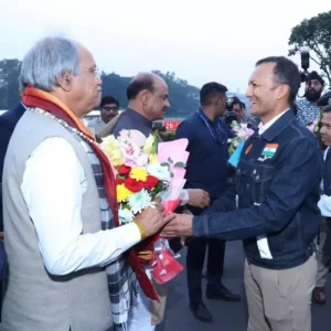 लोक सभा अध्यक्ष ओम बिरला के साथ छत्तीसगढ़ कैबिनेट मंत्री बृजमोहन अग्रवाल साथ पहुँचे रायगढ़ 2 FB IMG 1703681634778