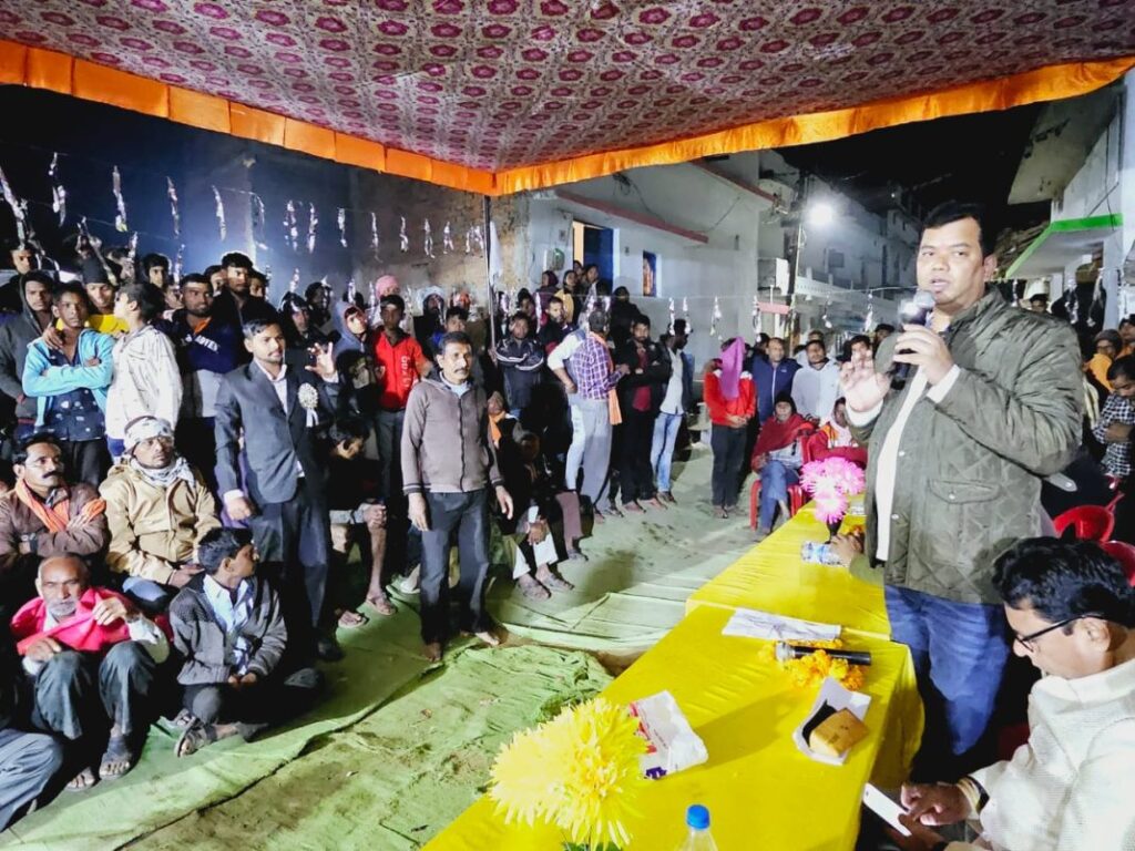 कोसमंदी में गुरुघासीदास जयंती कार्यक्रम सामिल हुए कसडोल विधायक संदीप साहू । 1 IMG 20231222 WA0235 1068x801 1