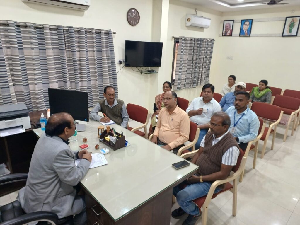 <br>*अति गंभीर कुपोषित बच्चों की पहचान एवं मुख्यमंत्री बाल संदर्भ योजना शिविर से लाभांवित करने समन्वय बैठक संपन्न*<br> 1 Polish 20231215 165720891