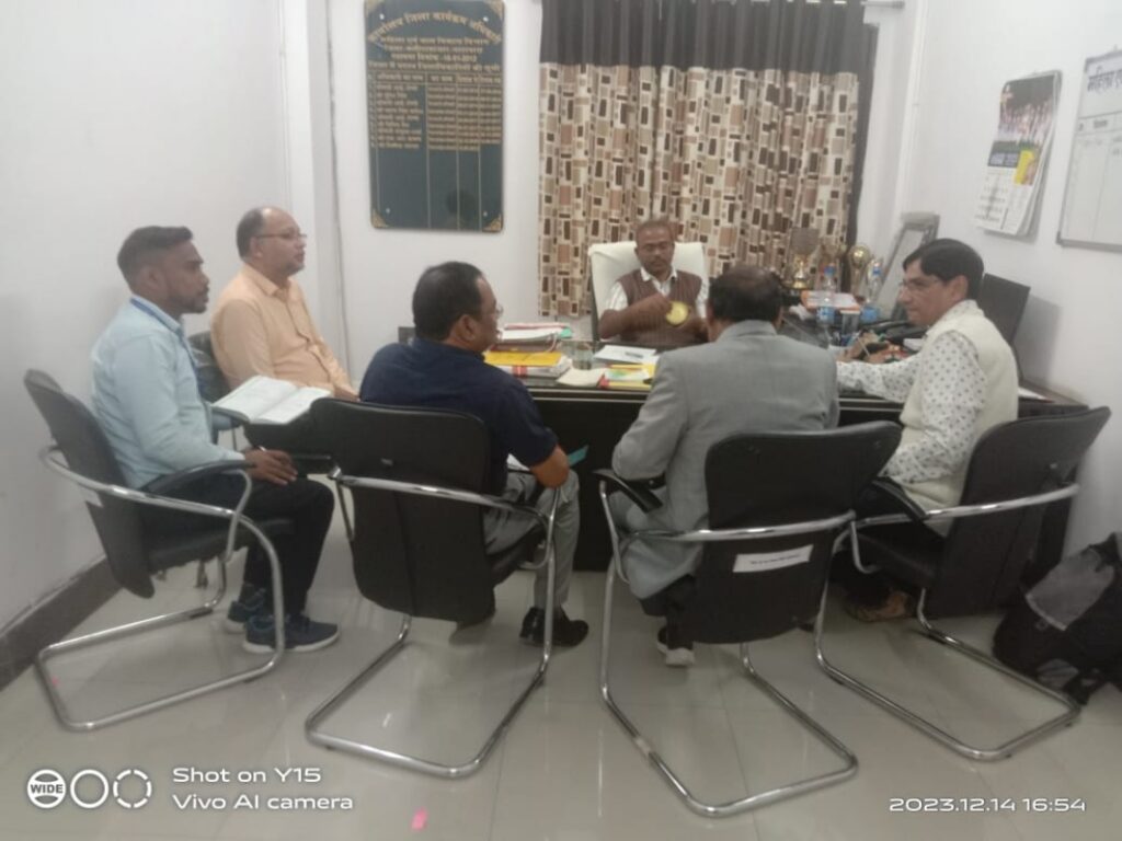 <br>*अति गंभीर कुपोषित बच्चों की पहचान एवं मुख्यमंत्री बाल संदर्भ योजना शिविर से लाभांवित करने समन्वय बैठक संपन्न*<br> 2 Polish 20231215 165741165