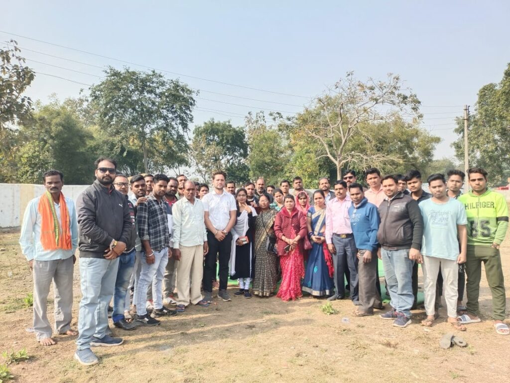भीम आर्मी ने के साथियों ने प्रेरक संघ से किए मुलाकात 1 Polish 20231224 092817503