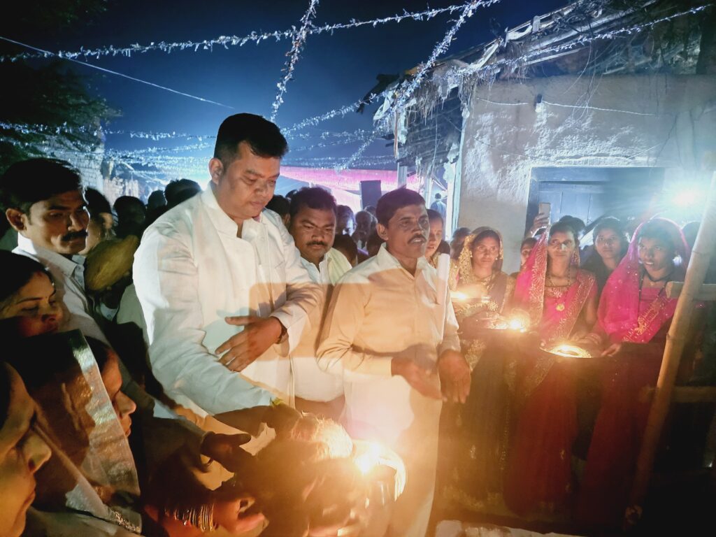 मानव जाति के लिए प्रेरणा स्रोत है बाबा गुरु घासीदास - संदीप साहू <br> 2 Polish 20231230 144429881