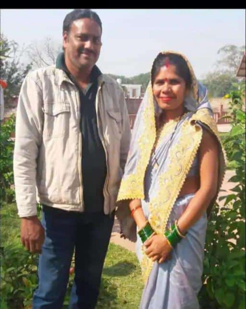 *लाहोद सेन् समाज द्वारा मृतक लखन लाल सेन एवम परिवार को दिया गया श्रद्धांजली, सेन समाज रायपुर और बलौदा बाजार जिले के पदाधिकारी आये सहयोग के लिए सामने* 1 Polish 20231230 161831881