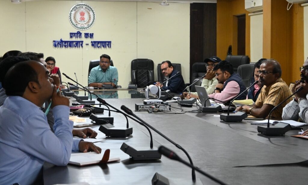 जिले में शीघ्र शुरू होगा विकसित भारत संकल्प यात्रा अभियान कलेक्टर ने तैयारी के संबंध में अधिकारियों की ली बैठक 2 Screenshot 20231208 193545 WhatsAppBusiness