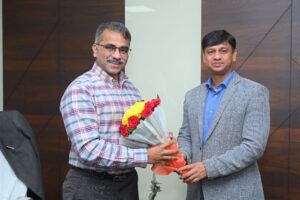 IPS मयंक श्रीवास्तव ने जनसंपर्क आयुक्त का पदभार ग्रहण किया 1 IMG 20240104 WA0026 1024x683 1