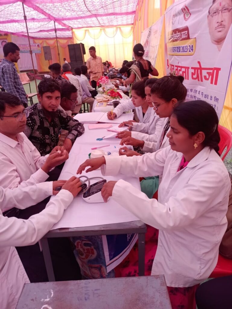 ग्राम पंचायत लछनपुर में विकसित भारत संकल्प यात्रा संपन्न हुआ 2 Polish 20240103 155355659