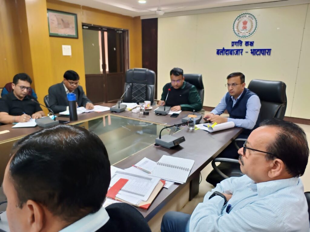 पीएम जनमन योजना एवं विकसित भारत संकल्प यात्रा शिविर का करे प्रभावी क्रियान्वयन-कलेक्टर<br> 1 Polish 20240109 142312982