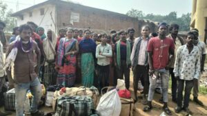 आंध्र प्रदेश में बंधक बनाए गए CG के 8 नाबालिग समेत 43 मजदूरों को कराया गया मुक्त, सभी सकुशल उनके घर तक पहुंचाने की व्यवस्था की 1 WhatsApp Image 2024 01 06 at 7.34.37 PM 1 1024x576 2