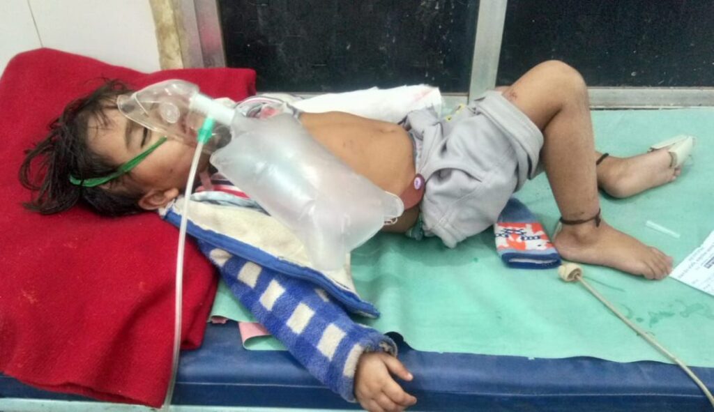 विधायक संदीप साहू की नजर पड़ गई जिसे देखकर तत्काल नन्ही सी बच्ची को अपनी गाड़ी में रखकर लवन अस्पताल पहुंचे 2 img 20240131 wa00232832971229949186322 1068x616 1