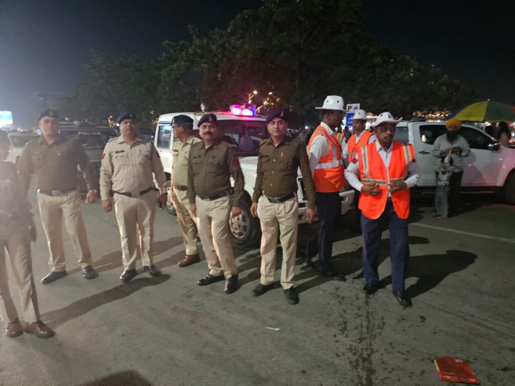रायपुर पुलिस द्वारा होटल, लाॅज, ढ़ाबा, कैफे एवं बार की, की गई आकस्मिक चेकिंग 8 IMG 20240219 WA0135