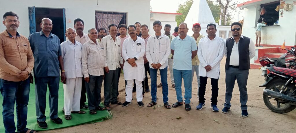 निपनिया में बनेगा सी सी रोड तथा नाली ,हुआ भूमिपूजन 1 IMG 20240221 WA0222