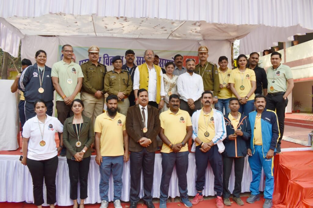 राजधानी रायपुर के एकलव्य शूटिंग प्रतियोगिता जिसका आयोजन रायपुर पुलिस और गोयल टीएमटी द्वारा किया गया 2 IMG 20240226 WA0072