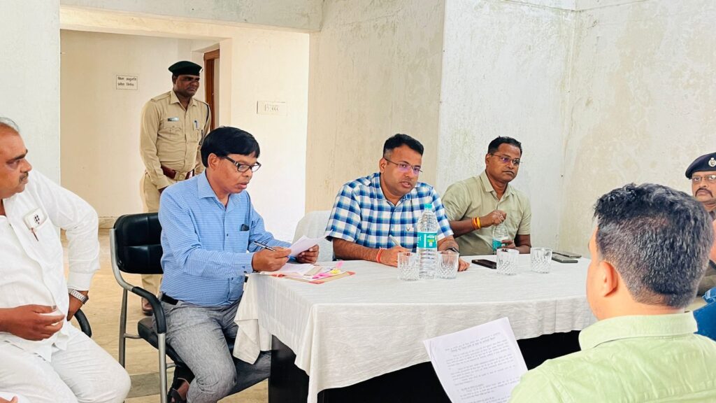 कलेक्टर-एसपी ने गिरौदपुरी का दौरा कर मेले की तैयारी का लिया जायजा 1 IMG 20240226 WA0201