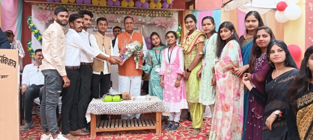 <br>ग्रंथालय भवन, सेमीनार हाॅल एवं शौचालय निर्माण हेतु 55 लाख रूपये की घोषणा पूर्व विधानसभा अध्यक्ष गौरीशंकर अग्रवाल 1 Polish 20240214 220733210