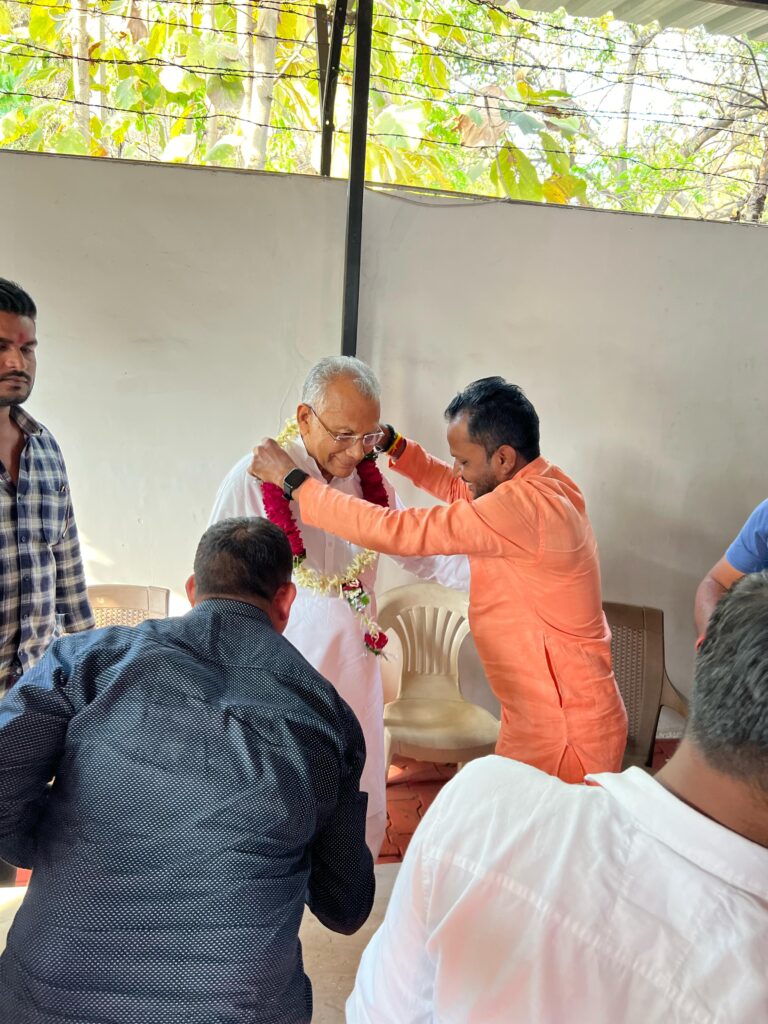 छत्तीसगढ़ प्रदेश साहू संघ के पूर्व अध्यक्ष ताम्रध्वज साहू से छत्तीसगढ़ प्रदेश साहू संघ युवा प्रकोष्ठ के पदाधिकारियों ने मिलकर दी बधाई 2 IMG 20240309 WA0292