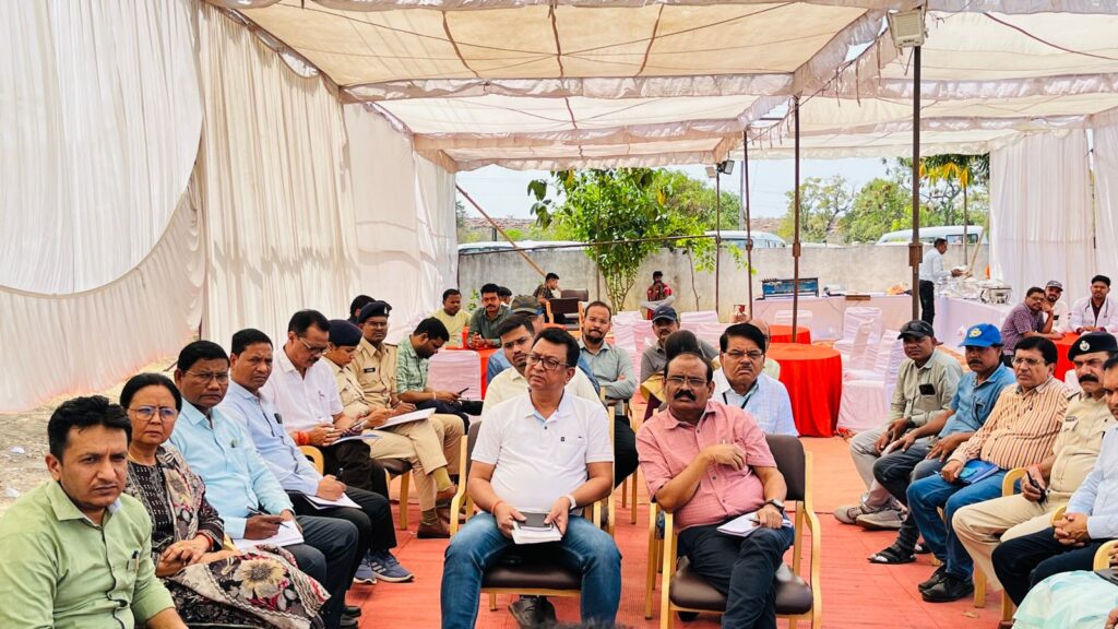 गिरौदपुरी धाम में मुख्यमंत्री के आगमन को लेकर कलेक्टर-एसपी ने तैयारियों का लिया जायजा 3 IMG 20240315 WA0269