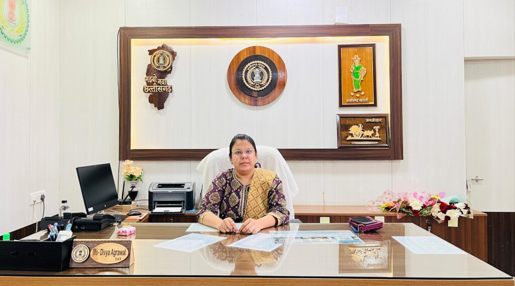 जिला पंचायत सीईओ सुश्री दिव्या अग्रवाल ने संभाला कामकाज 1 IMG 20240316 WA0023