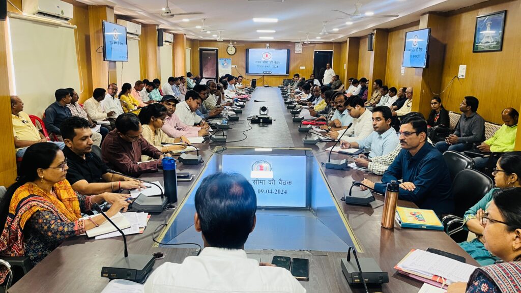 सर्व सुविधा युक्त हो मतदान केंद्र, 1 मई तक सभी मूलभूत व्यवस्थाओं को पूर्ण करने के दिए निर्देश - कलेक्टर 2 IMG 20240409 WA0123