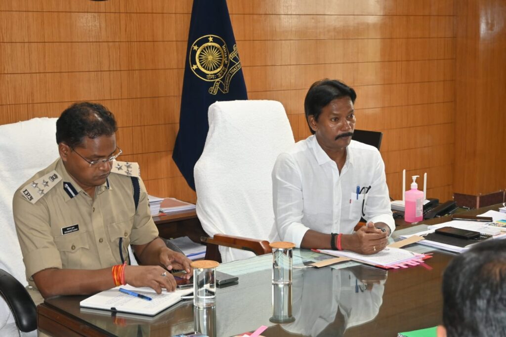 अवैध एवं मिलावटी शराब बिक्री पर प्रशासन सतर्क। 1 IMG 20240524 WA0143