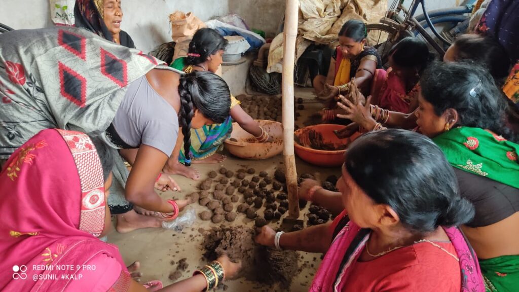 कल्प कसडोल द्वारा मानसून आने से पहले शीड बाल कि तयारी किया जा रहा है <br> 2 IMG 20240529 WA0199