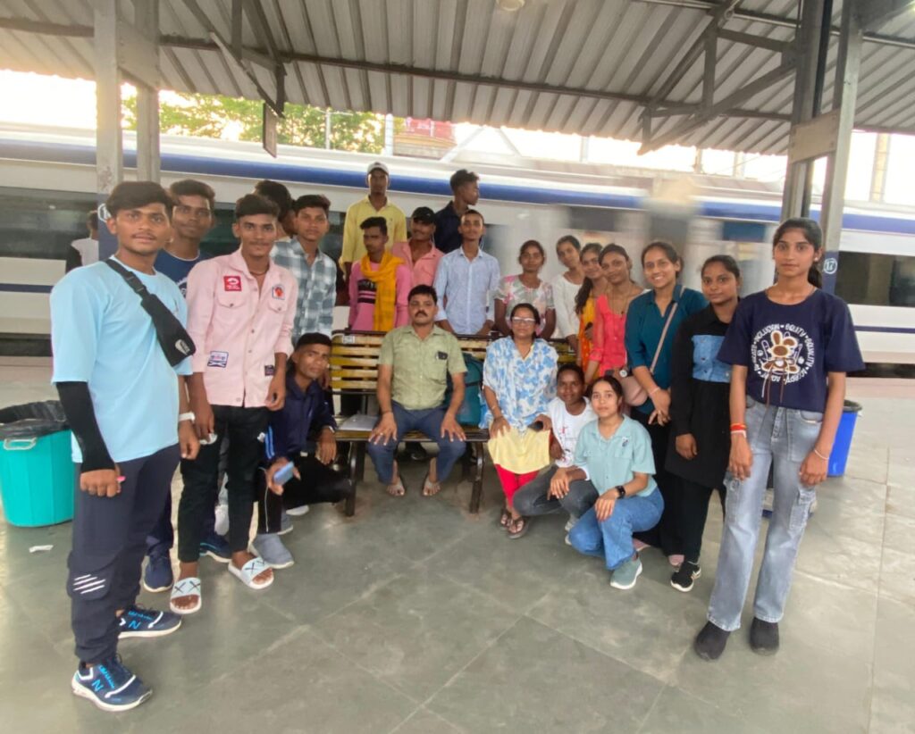 बलौदाबाजार भाटापारा जिले में रोवर एवं रेंजर कोरबा कैंप का आयोजन। 1 1002780347
