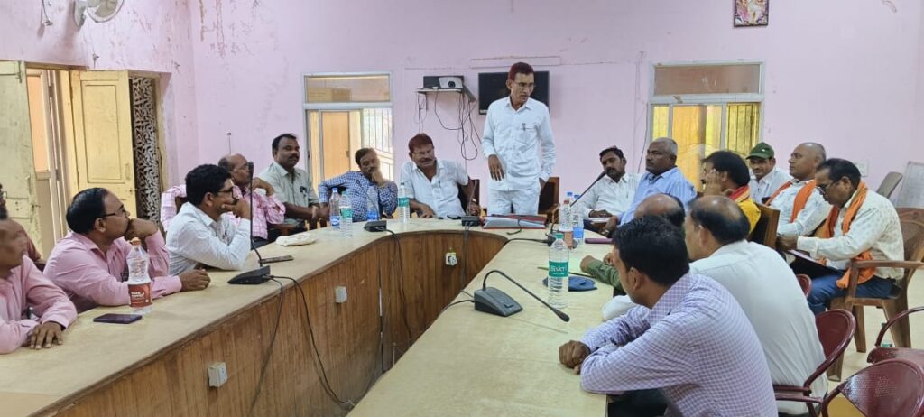 ग्राम पंचायतों से संबंधित शिकायत जांच शिकायतकर्ताओं के समक्ष हो जिलाअध्यक्ष ।<br> 1 IMG 20240603 WA0063