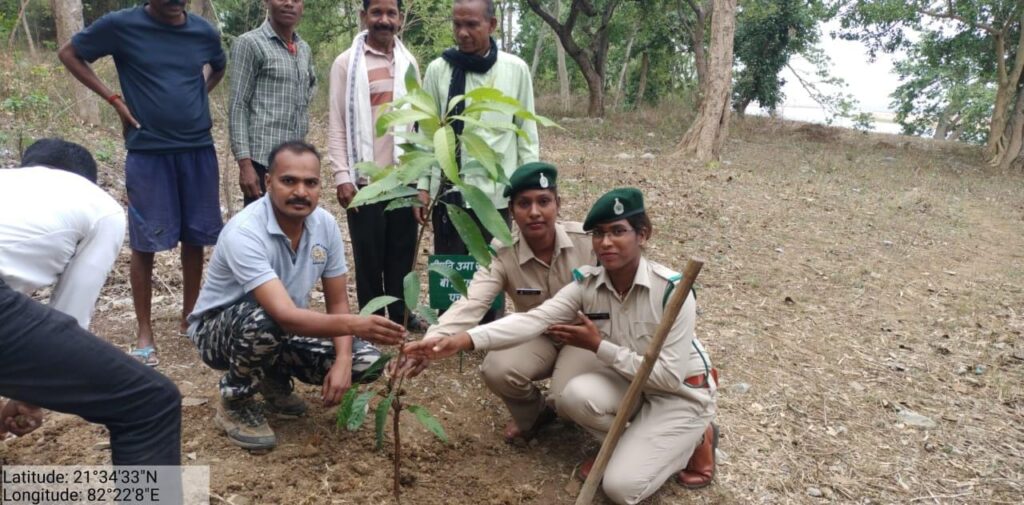 वृक्षारोपण कर मनाया गया विश्व पर्यावरण दिवस<br> 3 IMG 20240605 WA0016
