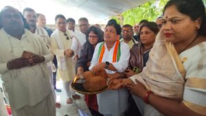 कांग्रेस के पूर्व मंत्री सहित विधायकगण निरीक्षण में पहुंचे गिरौदपुरी के अमरगुफा, आगजनी की घटना को भाजपा सरकार की विफलता बताया । 3 IMG 20240613 WA0035 1024x576 1
