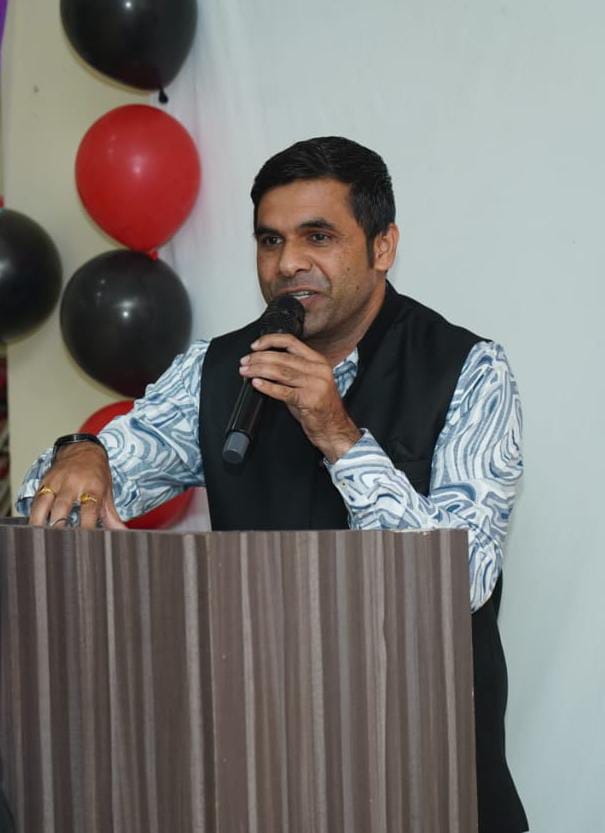 साहित्य श्री' सम्मान से सम्मानित होंगे कौशिक मुनि त्रिपाठी। 1 1002992166
