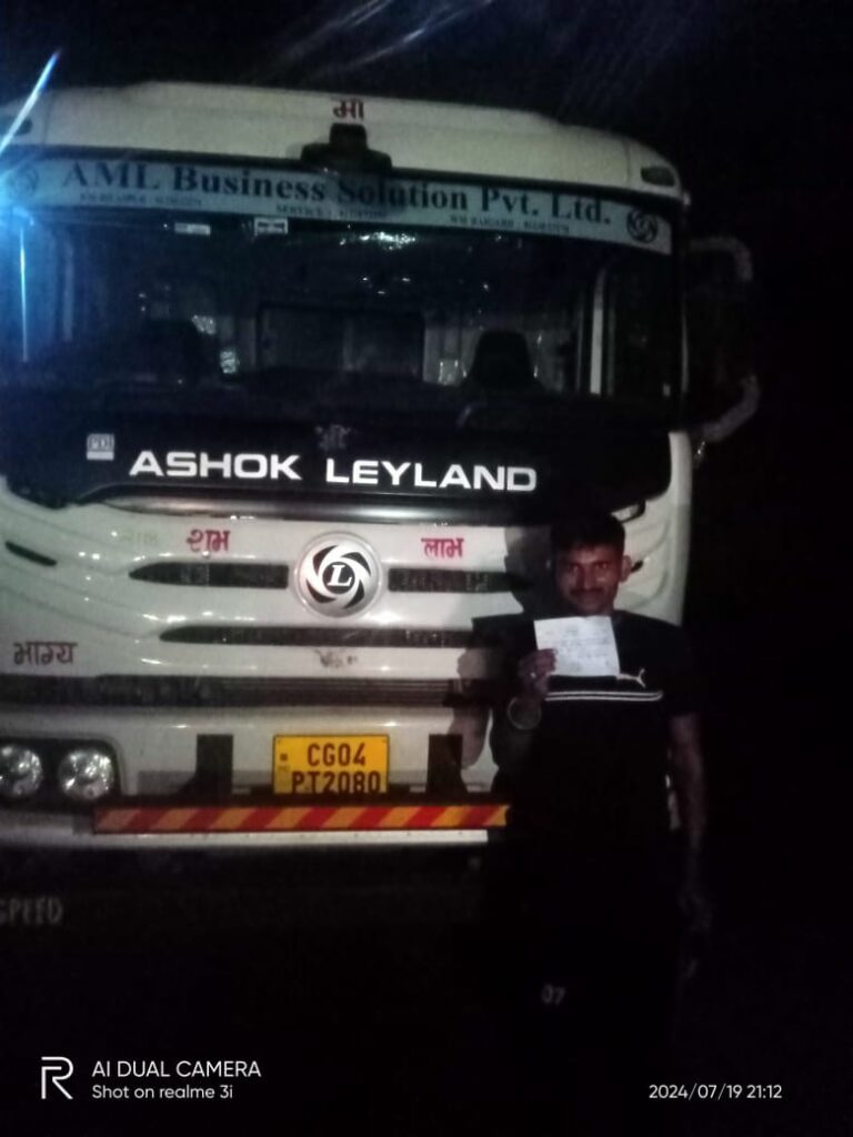 जिला बलौदाबाजार-भाटापारा पुलिस द्वारा विशेष अभियान चलाकर ओवरलोड भारी वाहनों पर की गई सख्त करवाई। 4 1003004942
