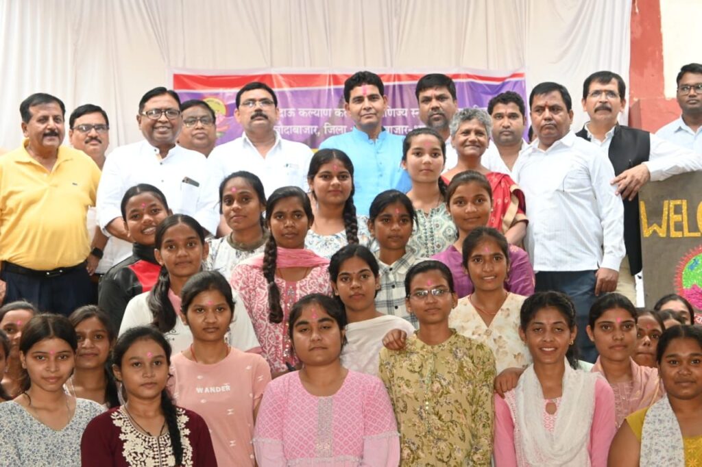 आध्यात्मिक,सांस्कृतिक एवं नव तकनीकी का समावेश है नई शिक्षा नीति, नौकरी की जगह स्वरोजगार पर जोर-श्री टंकराम वर्मा। 3 img 20240805 wa01947743522352423895054