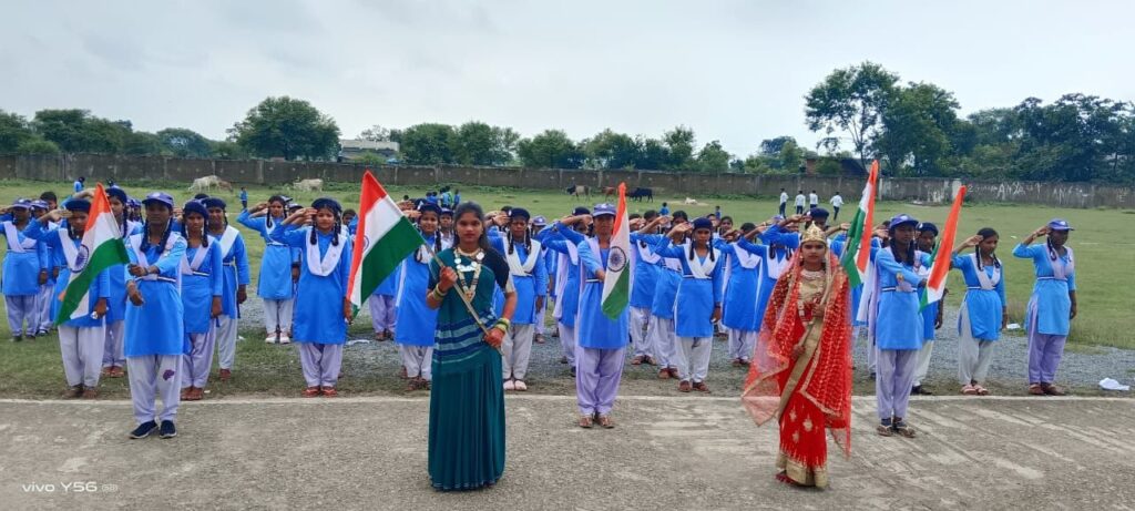 राष्ट्रीय सेवा योजना के स्वयंम सेवकों ने स्वतंत्रता दिवस पर दी सलामी। 3 img 20240815 wa04936730315899594523833