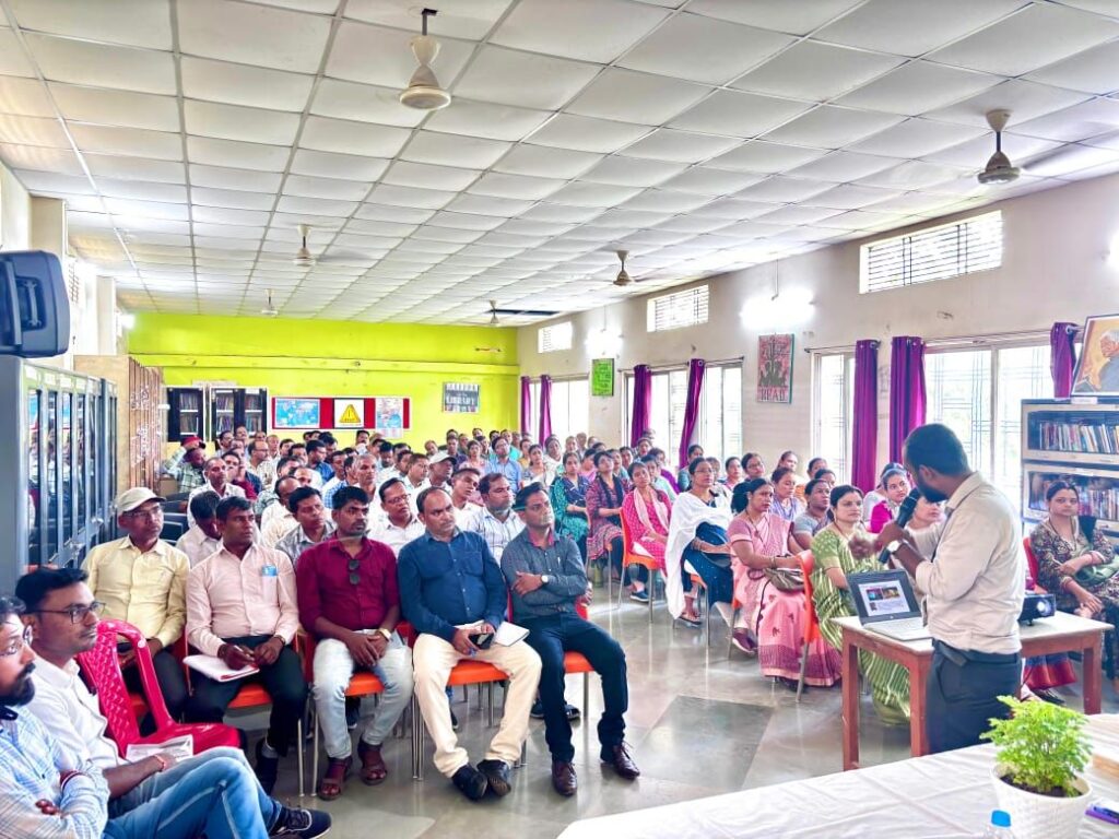 इंस्पायर अवार्ड एवम इको हैकाथान का प्रशिक्षण कार्यक्रम सफलता पूर्वक संपन्न। 2 img 20240825 wa00062911759807248474323