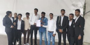 छत्तीसगढ़ कॉलेज में लॉ की फीस दोगुनी, के विरोध में छात्रों ने मुख्यमंत्री निवास में ज्ञापन सौंपा। 1 img 20240825 wa01264254968890916362403