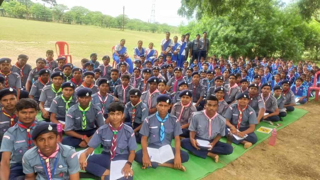 लाहोद में जिला स्तरीय स्काउट गाइड तृतीय शिविर का हुआ आयोजन। 1 1003562323