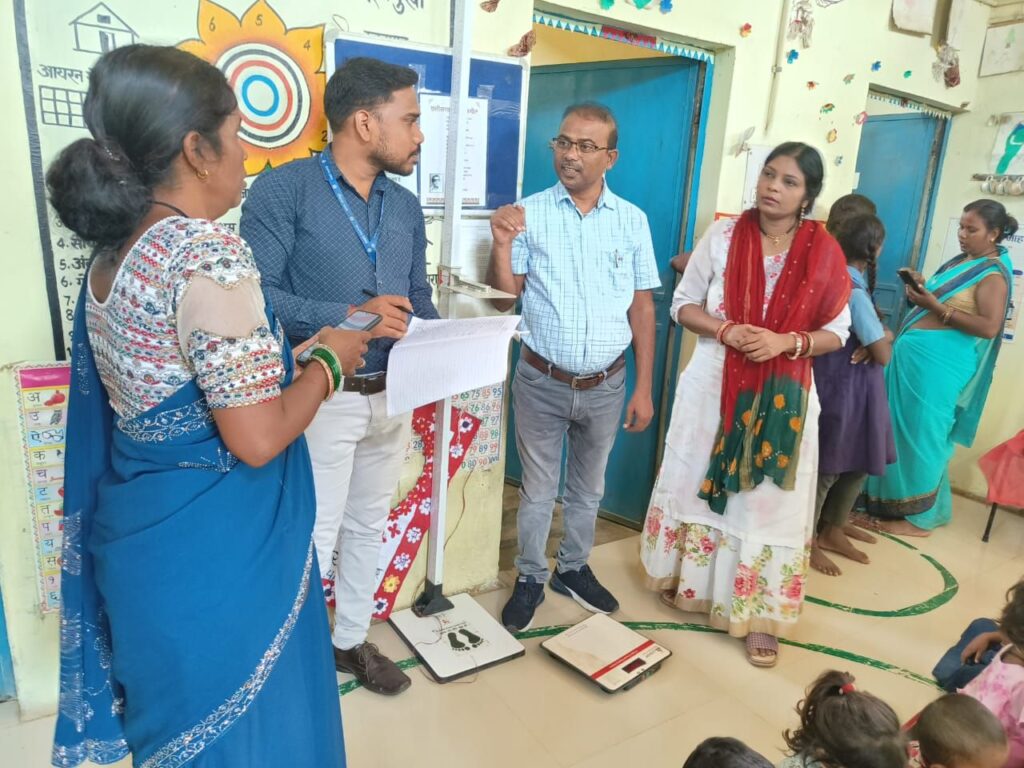 वजन तिहार के जरिए कुपोषण पर प्रहार,बच्चों के पोषण को लेकर लोगों को किया जा रहा जागरुक 2 img 20240916 wa03265814955879386974297