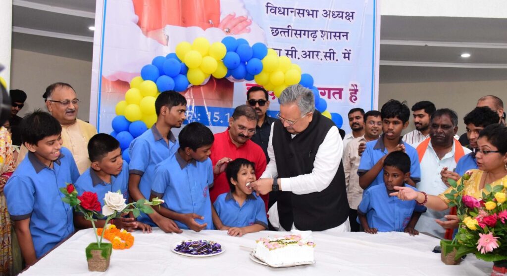 मानवीय दृष्टि से सीआरसी सेंटर का निर्माण सबसे बड़ा पुण्य का कार्य- विधानसभा अध्यक्ष डॉ. रमन सिंह 2 img 20241015 wa02403944731526322313557