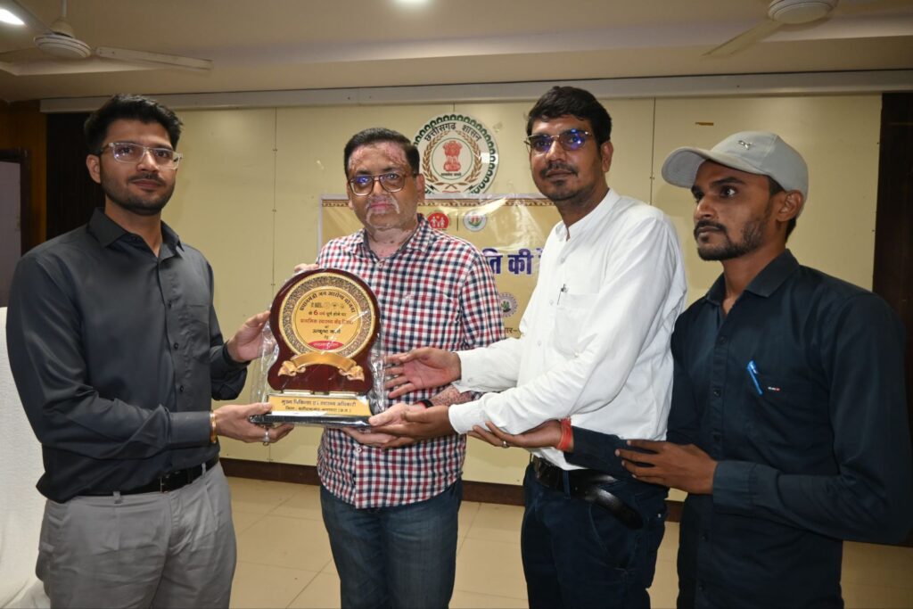 जिला स्वास्थ्य समिति की बैठक हुई संपन्न,कलेक्टर ने कार्याे की समीक्षा 1 img 20241016 wa01448293203987407140968