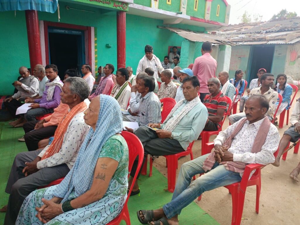 अमलडीहा में कृषक संगोष्ठी का आयोजन। 3 img 20241025 wa04073402854068869419402